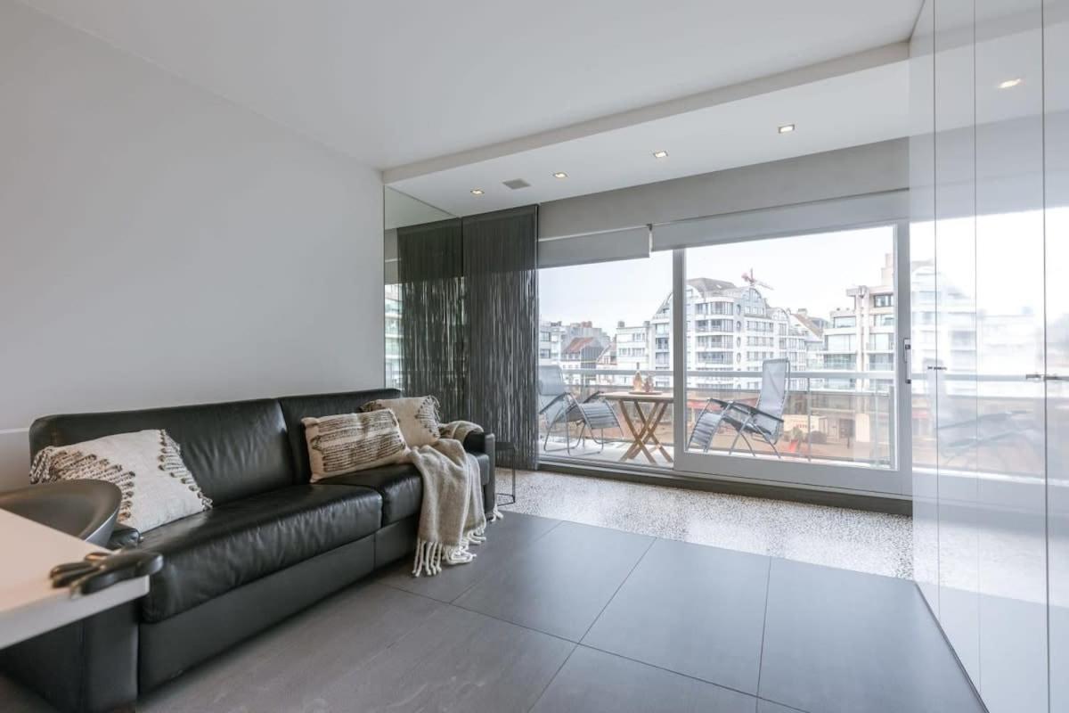 Modern Apartment In Centre Of Knokke ภายนอก รูปภาพ